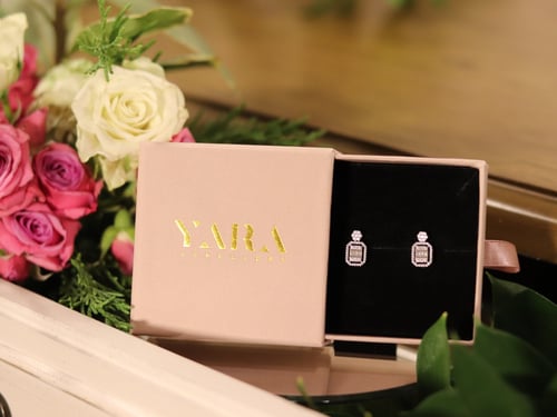 حلق أنيق من الفضة عيار 925 وحجر الزركون - 0418