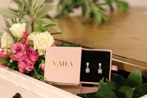 حلق أنيق من الفضة عيار 925 وحجر الزركون - 0420