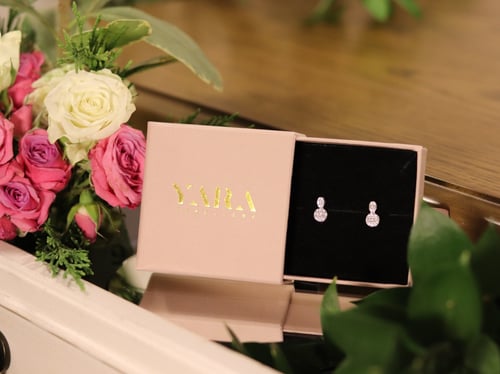 حلق أنيق من الفضة عيار 925 وحجر الزركون - 0414