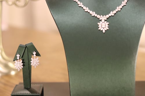 طقم فاخر - 0480