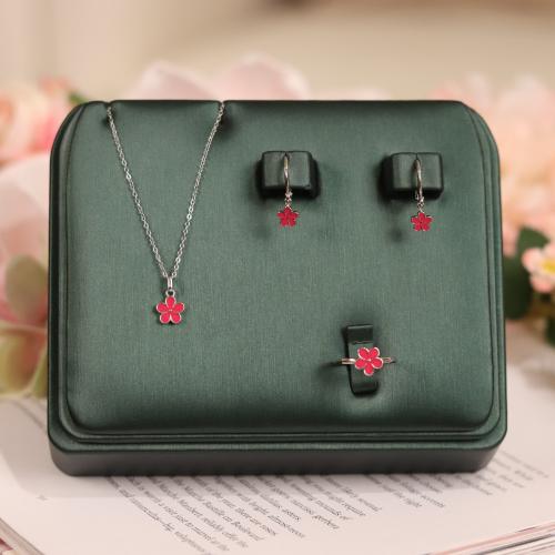 طقم زهرة الربيع الحمراء - 0588