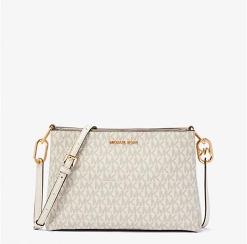 MK باوتش ذهبي وبيج