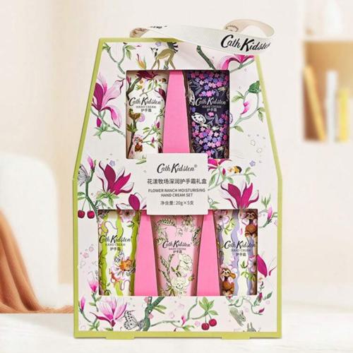 مجموعة من كريمات اليدين من ماركة cath kidston ( كي...