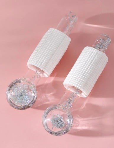 اداة تدليك الوجة بالبرودة