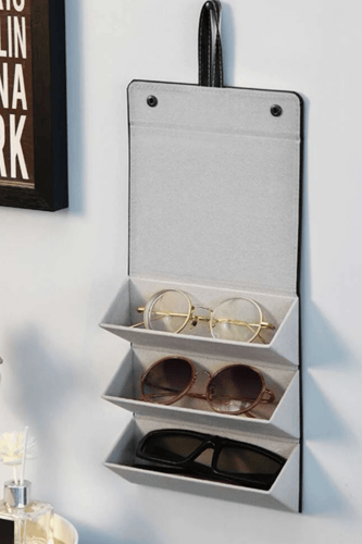 حافظة نظارات على شكل حقيبة