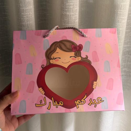 مجموعة ٤ اكياس باللون متعددة مناسبة للعيد