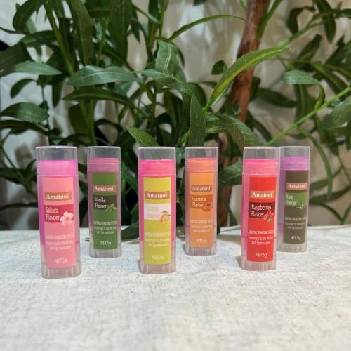 مرطب شفاة لون وردي ٦ حبات اللوان مختلفة مناسبة للت...