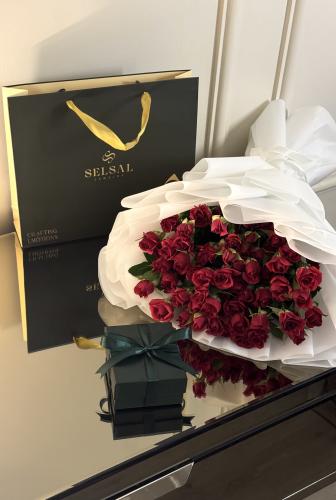 باقة ورد كبيرة