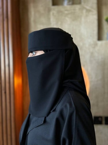 طرحة قبعة + نقاب ملكي