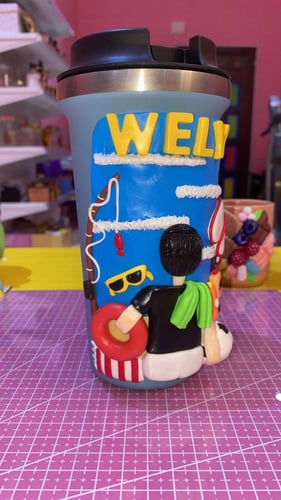 ولد يحب البحر كوب حافظ للحرارة