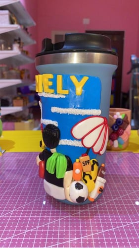 ولد يحب البحر كوب حافظ للحرارة