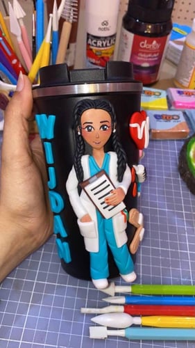 ممرضة كوب حافظ للحرارة