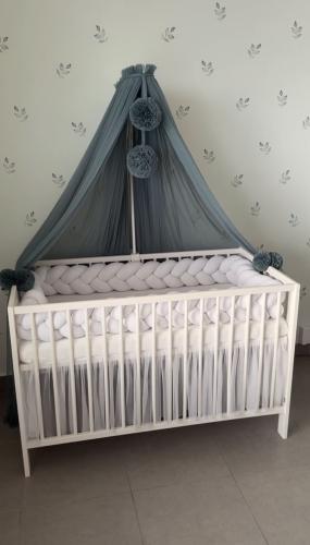 طقم سرير مع ناموسية وظفيرة