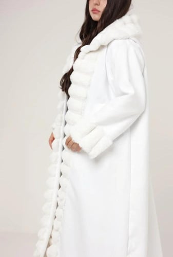 فروه نسائي قماش جوخ بفرو مدرج على الاطراف