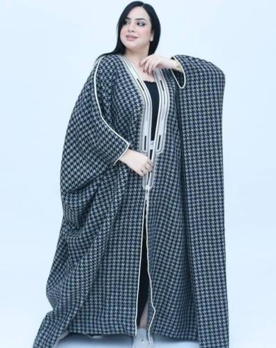 بشت نسائي تطريز ملكي