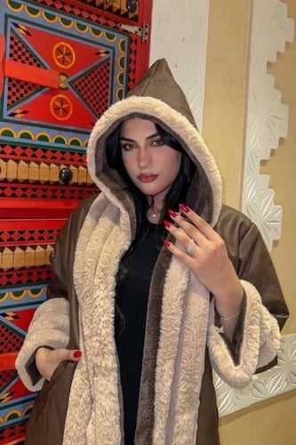 فروة شتوية نسائية جلد من الفرو المدرب الناعم مع فر...