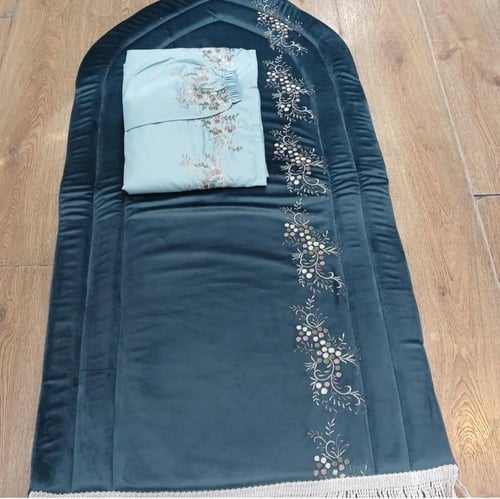 طقم صلاة مطرز بعدة الوان وذات جودة