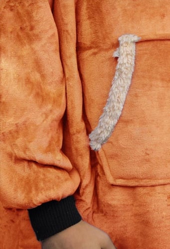 بلوفر للجنسين فرو شتوي فري سايز* *فرو ناعم من الدا...