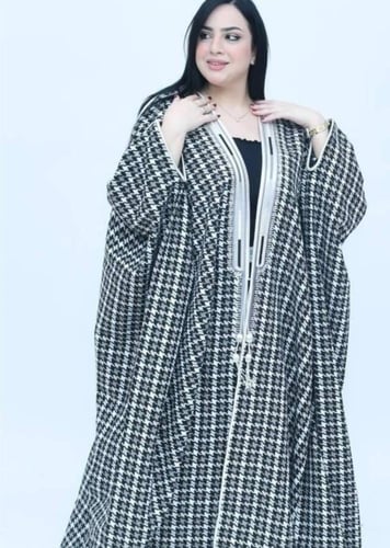 بشت نسائي تطريز ملكي