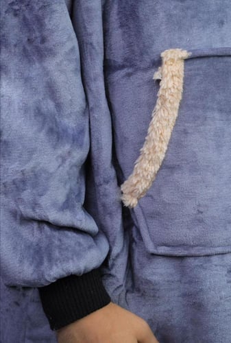 بلوفر للجنسين فرو شتوي فري سايز* *فرو ناعم من الدا...