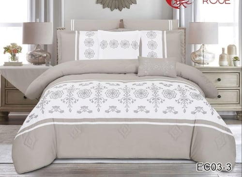 مفرش صيفي مطرز مكروفايبر بحشوة سميكه نفرين 8 قطع