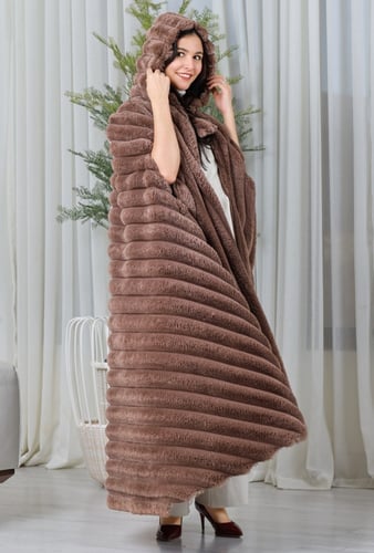 فروة نسائية فرو ناعم كاب قصة كلوش