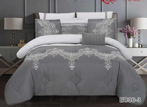 مفرش صيفي مطرز مكروفايبر بحشوة سميكه نفرين 8 قطع