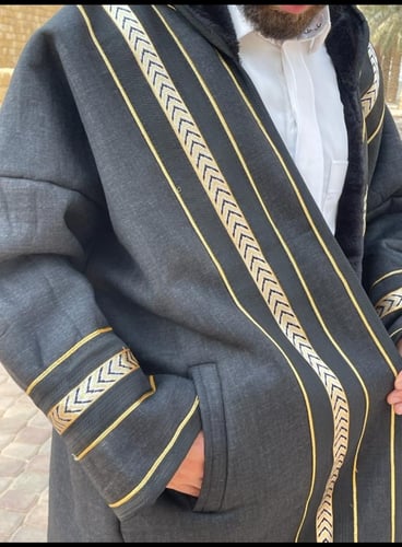 فروه رجالي قماش سيلكا مطرز قبعه