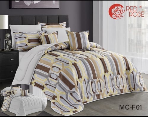 مفرش نفرين مكروفايبر وجهين ب8 قطع