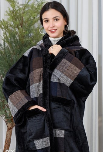 فروة نسائية بنقشة سدو قماش جوخ مبطن بفرو