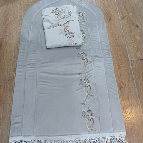 طقم صلاة مطرز بعدة الوان وذات جودة