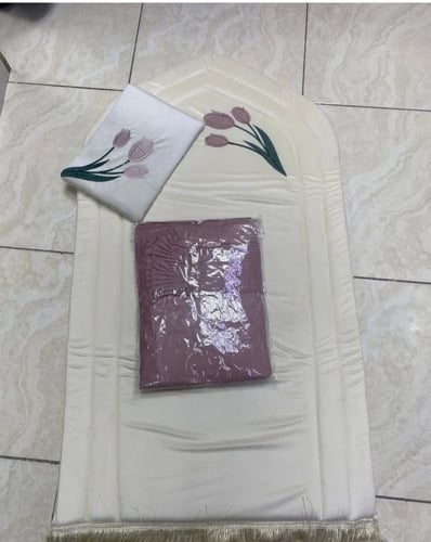 طقم المطرز بزهرة اللافندر 3 قطع