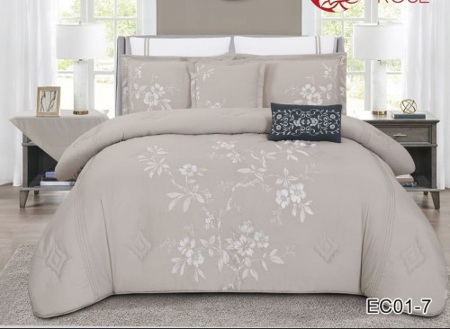 مفرش صيفي مطرز مكروفايبر بحشوة سميكه نفرين 8 قطع