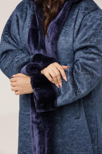 فروه نسائي قماش مخمل مموج