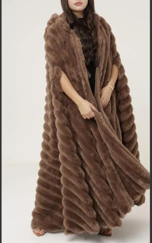 بشت نسائي مغربي فرو ناعم من الخارج