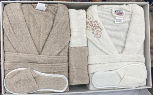 طقم ارواب استحمام 10 قطع لون ابيض وبني فاتح لارج