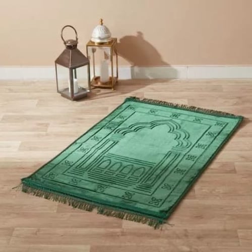 سجادة صلاة مخمل فاخر مقاسها 70x115سم