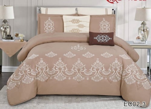 مفرش صيفي مطرز مكروفايبر بحشوة سميكه نفرين 8 قطع