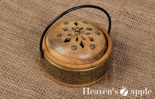 مبخرة دائري خشب طبيعي فاخر حروف نحاسية