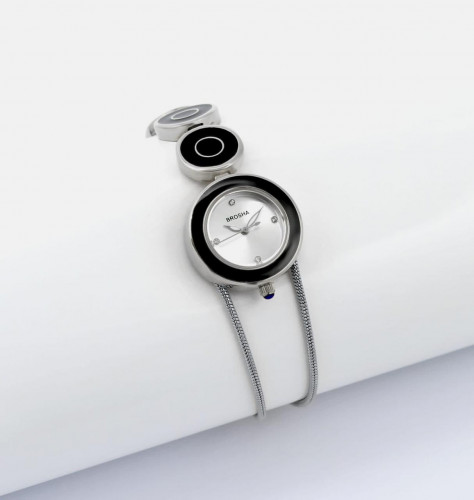 ساعة نسائية سوداء وفضية ماركة بروشا