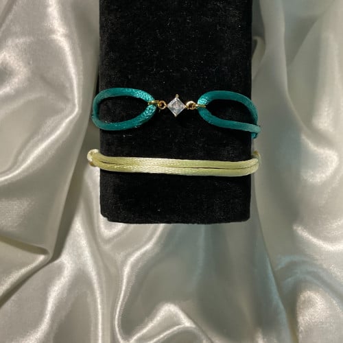 اسوارة الالماسة مع خيط