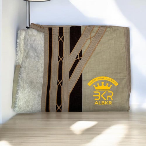 فروه طفيلي طبيعي تصميم خط عربي