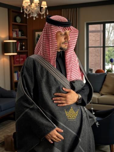 بشت شتوي البرقا وبر لوكس رمادي فاتح مع رمادي غامق