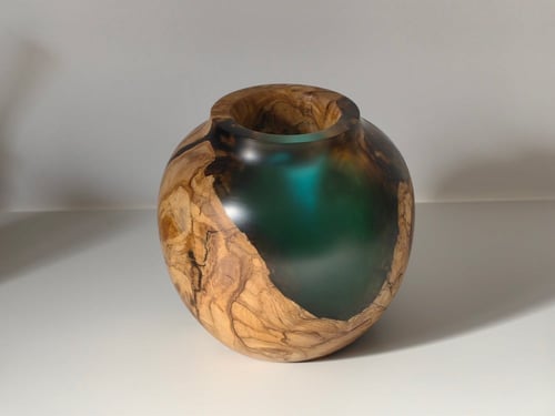 مزهرية خشبية - مجموعة الخشب و الريزن