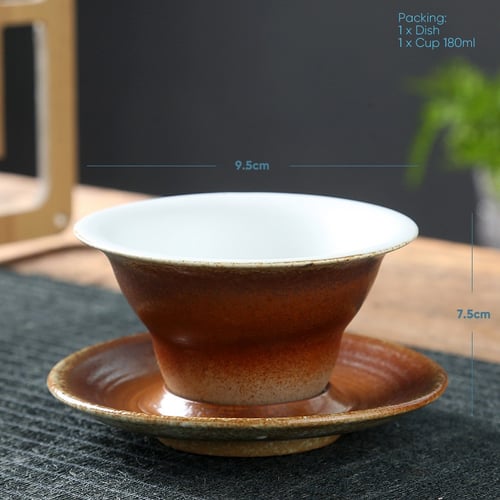 فنجان قهوة مميز بقاعدة منفصلة