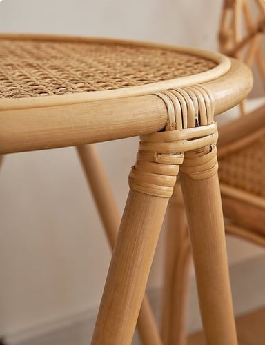 طاولة جانبية من قصب الراتان الطبيعي - اثاث ريفي
