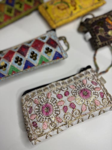 حقائب توزيعات