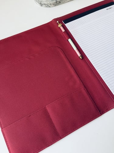 ملف قماشي للأعمال الرسمية