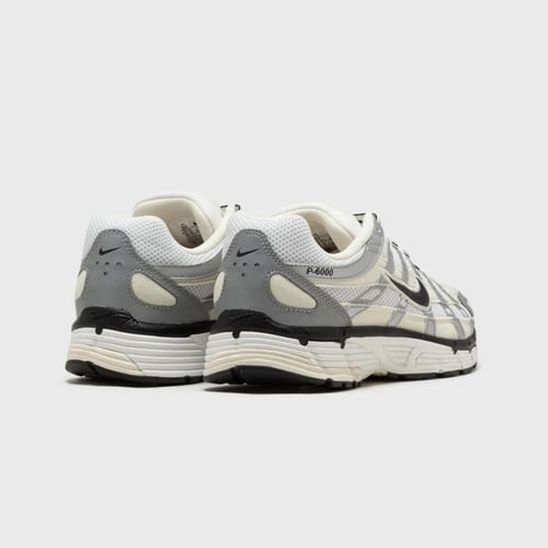NIKE P6000