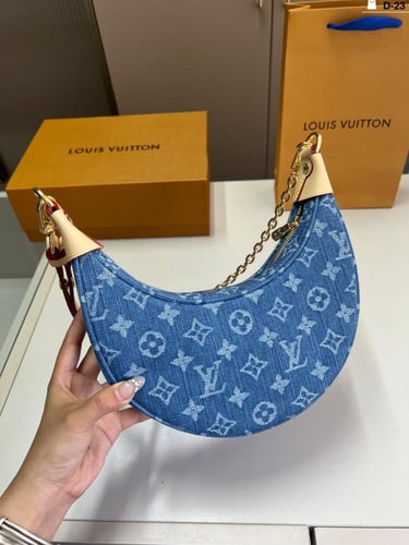 شنطه نسائيه Louis Vuitton